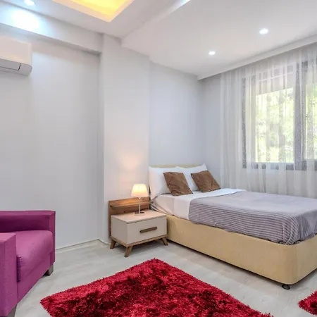 Villa W Pool And Garden 10 Min To Bay In Foca *
