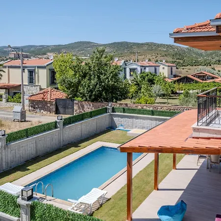 W Pool And Garden 10 Min To Bay In Foca